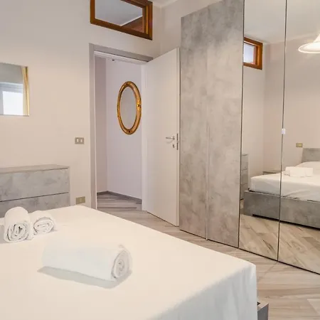 La Bella Galeazzi - Italian Homing Sirmione